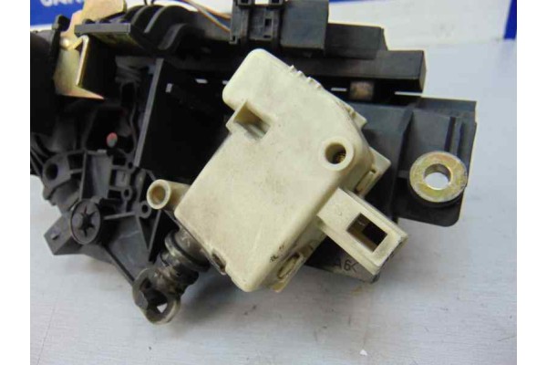 Maneta exterior porton, Audi A6 Berlina (4B2) 2.5 Tdi 1999, 4B0827565H