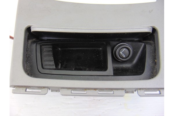 Cenicero, Bmw Serie 1 Berlina (E81/E87) 118d 2007, 7078571