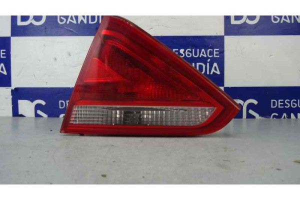 Piloto trasero derecho interior, Audi A5 Coupe (8T) 2.0 Tdi 2009, 8T0945094
