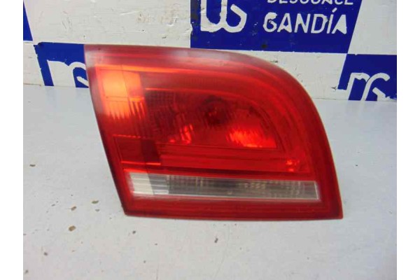 Piloto trasero izquierdo interior, Audi A3 Sportback (8PA) 1.9 TDI Attraction 2009, 8P4945093D