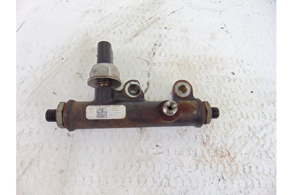Rampa inyectora, Peugeot 407 Coupé Pack 2006, 4R8Q-9C066-AE
