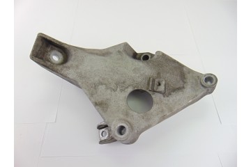Soporte motor izquierdo, 6775041
