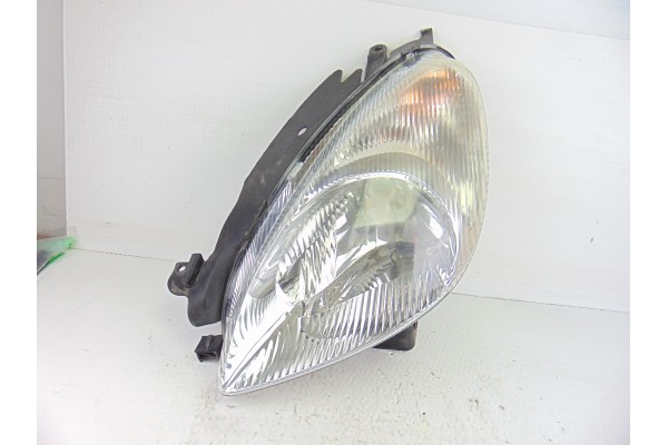Faro izquierdo, Citroen Xsara Picasso 2.0 HDi Satisfaction 2003