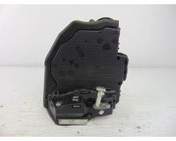 Cerradura puerta trasera derecha, Toyota Avensis Cross Sport (T27) Advance 2011