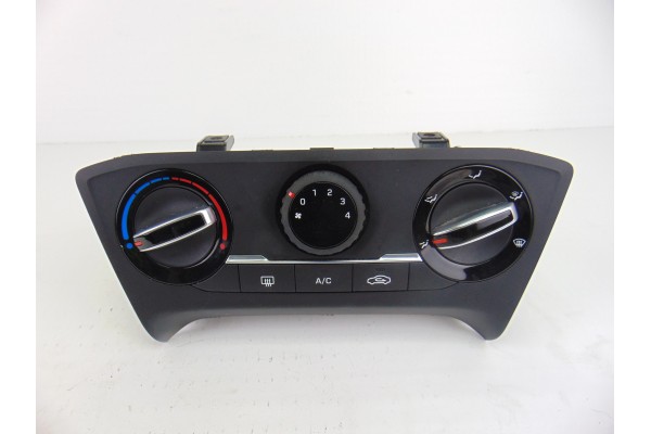 Mando climatizador, Hyundai I20 (Gb) Classic 2015, 97250-C8010