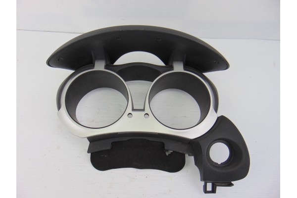 Molduras delanteras, Nissan Juke (F15E) Acenta 2013, 682401KZ0A