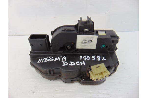 Cerradura puerta delantera derecha, Opel Insignia Berlina Cosmo 2010