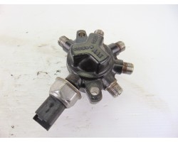 Rampa inyectora, Nissan Almera (N16/E) Tekna 2005, 8200057345