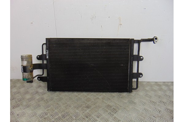 Condensador / radiador aire acondicionado, Volkswagen New Beetle Berlina (9C1/1C1) 1.9 Tdi 1999, 1C0820411A