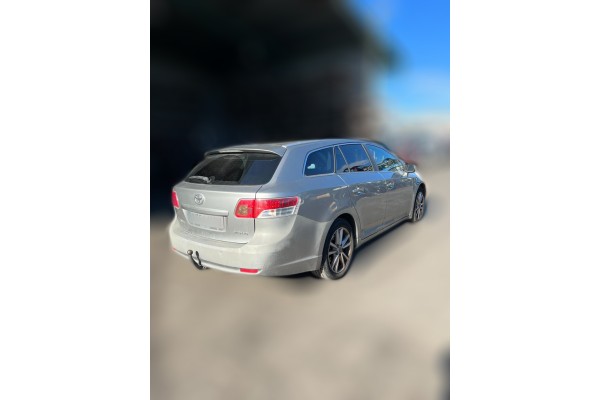 TOYOTA AVENSIS CROSS SPORT (T27) Advance