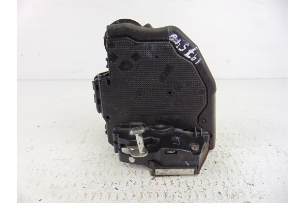 Cerradura puerta trasera izquierda, Toyota Auris (E15) Luna 2008