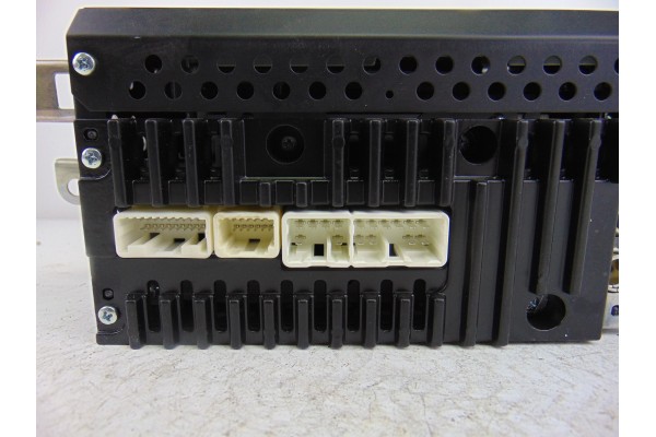 86120-0250 SISTEMA AUDIO / RADIO CD TOYOTA AURIS (E15)