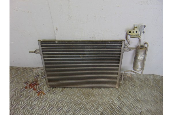 Condensador / radiador aire acondicionado, Opel Meriva Cosmo 2004, 52400774