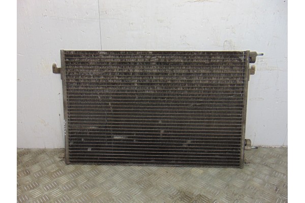 Condensador / radiador aire acondicionado, Opel Vectra C Berlina Comfort 2005, 13114943