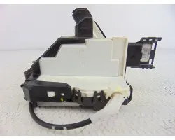 Cerradura puerta trasera derecha, Peugeot 3008 Confort 2009, 732295