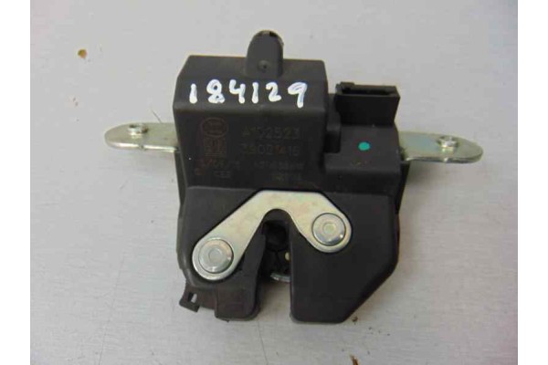 Cerradura maletero / porton, Opel Astra K Berlina 5P Dynamic Start/Stop 2015, 39021416