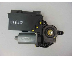 Motor elevalunas trasero izquierdo, Audi A4 Avant (8E) 2.5 TDI (120kW) 2003, 8E0959801A