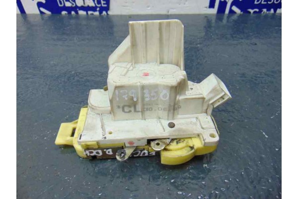 Cerradura puerta delantera derecha, Ford Focus Berlina (Cak) Ghia 1999