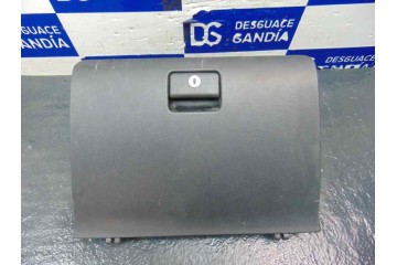 Guantera, Toyota Corolla Verso (R1) 2.2 D-4D Sol 2007