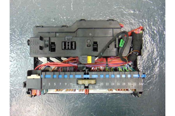 Caja reles / fusibles, Bmw Serie X3 (E83) 3.0d 2004