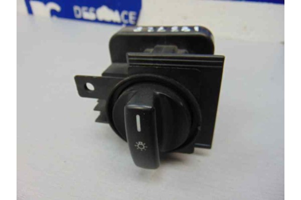 Mando luces, 1695452804