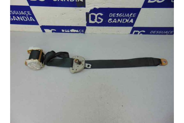 Cinturon seguridad trasero izquierdo, Toyota Corolla Verso (R1) 2.0 D-4D Sol 2004, 3 FILA