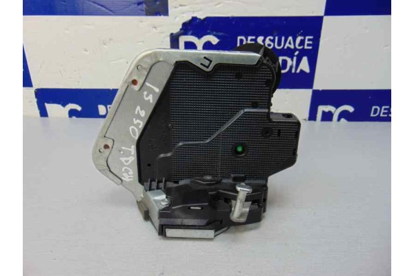 Cerradura puerta trasera derecha, Lexus Is (DS2/IS2) 250 V6 2007
