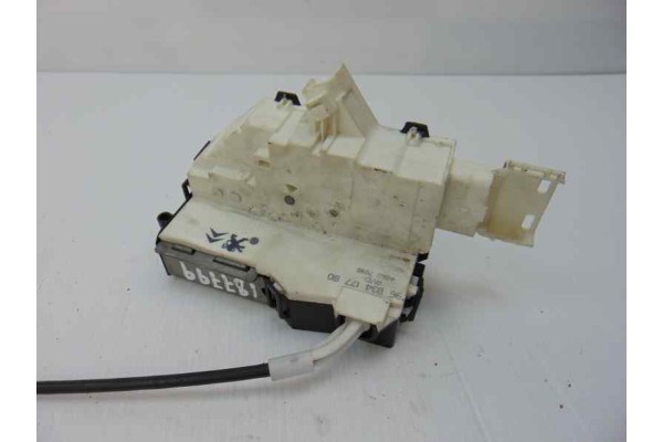 Cerradura puerta delantera derecha, Peugeot 407 Sw Premium 2004, 9683417780