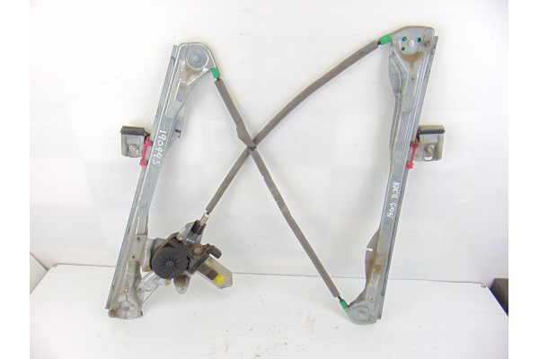 Elevalunas delantero derecho, Ford Focus Berlina (Cak) Ambiente 1999