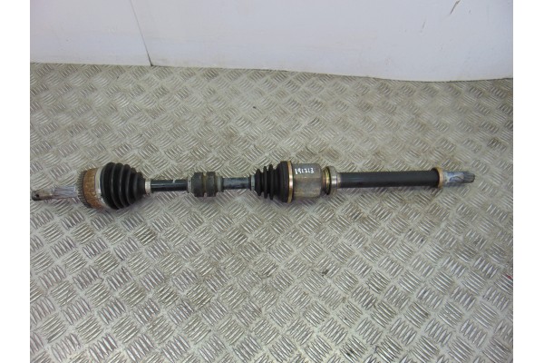 Transmision delantera derecha, Nissan Almera (N16/E) Tekna 2005