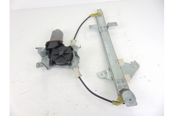 Elevalunas trasero derecho, Nissan Almera Tino (V10M) Acenta 2004