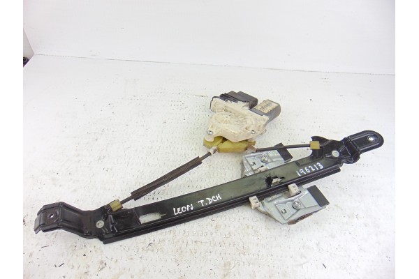 Elevalunas trasero derecho, Seat Leon (1P1) Reference 2006