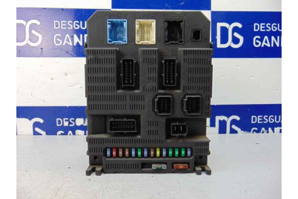 Caja reles / fusibles, Peugeot 207 X-Line 2006, 9659285580