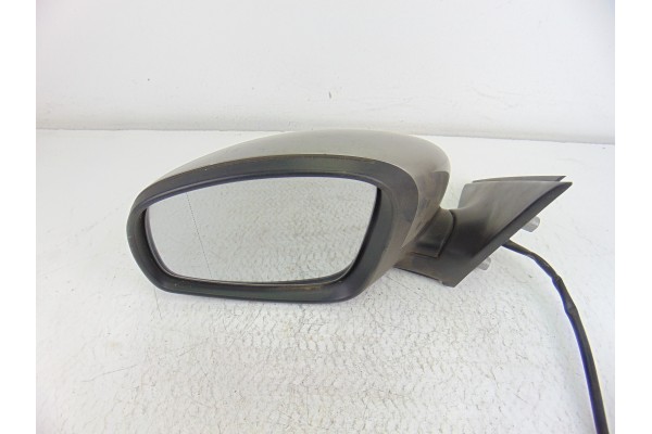 Retrovisor izquierdo