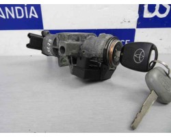 Antirrobo / llave contacto, Toyota Avensis Berlina (T25) 2.0 D4-D Executive Berlina (5-ptas.) 2003, N0501517/8