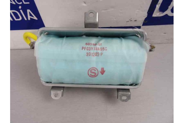 Airbag delantero derecho, Toyota Corolla (E12) 2.0 D-4D Sol Berlina 2004, 1 CONECTOR