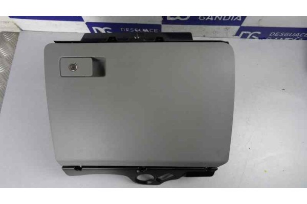Guantera, Volkswagen Passat Variant (3C5) Highline 2006, 3C1857101