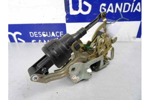 Cerradura puerta trasera derecha, Mercedes-benz Clase C (Bm 202) Berlina 220 Cdi (202.133) 2000