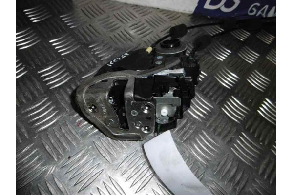 Cerradura puerta trasera izquierda, Toyota RAV4 (A3) Executive 2006