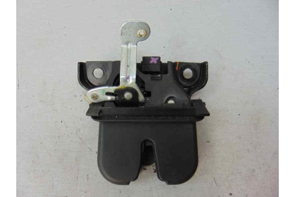 Cerradura maletero / porton, Audi A3 (8L) 1.6 Ambiente 2002
