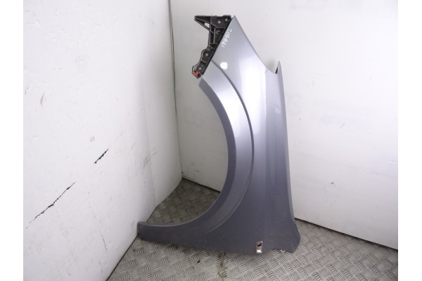 Aleta delantera izquierda, Opel Astra H Berlina Cosmo 2004