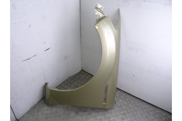Aleta delantera izquierda, DORADO