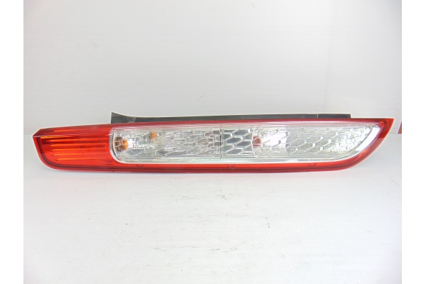 Piloto trasero izquierdo, Ford Focus Berlina (CB4) Trend 2009, 8M51-13405-AD