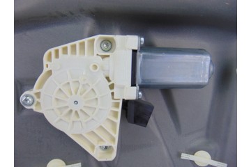 A1697203079 ELEVALUNAS DELANTERO DERECHO MERCEDES-BENZ CLASE B (BM 245)