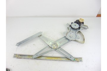 Elevalunas delantero derecho, Toyota Avensis Cross Sport (T27) Advance 2011, 85701-02010