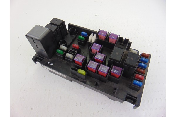 Caja reles / fusibles, Subaru Forester (S12/SH) XS Classic 2010, 82241SC020