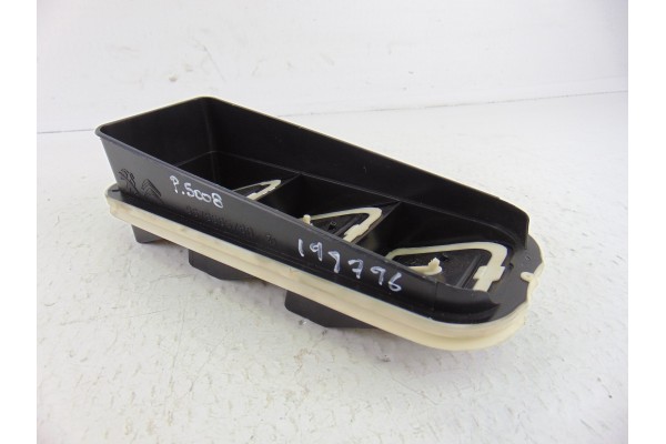Molduras traseras, Peugeot 5008 Active 2017, 9678565780