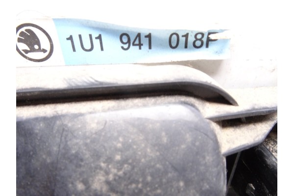 1U1941018P FARO DERECHO SKODA OCTAVIA BERLINA (1U2) Ambiente 2001 1U1941018P 213080 SKODA - 2