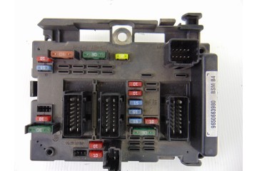 Caja reles / fusibles, Peugeot 206 Xt 2004, 9650663980