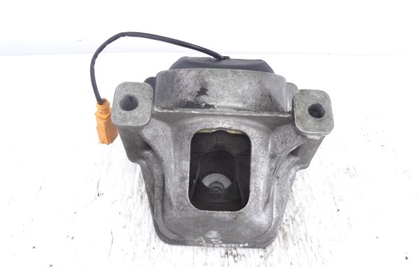 Soporte motor, Audi A5 Coupe (8T) 2.7 Tdi 2008, 8K0199381